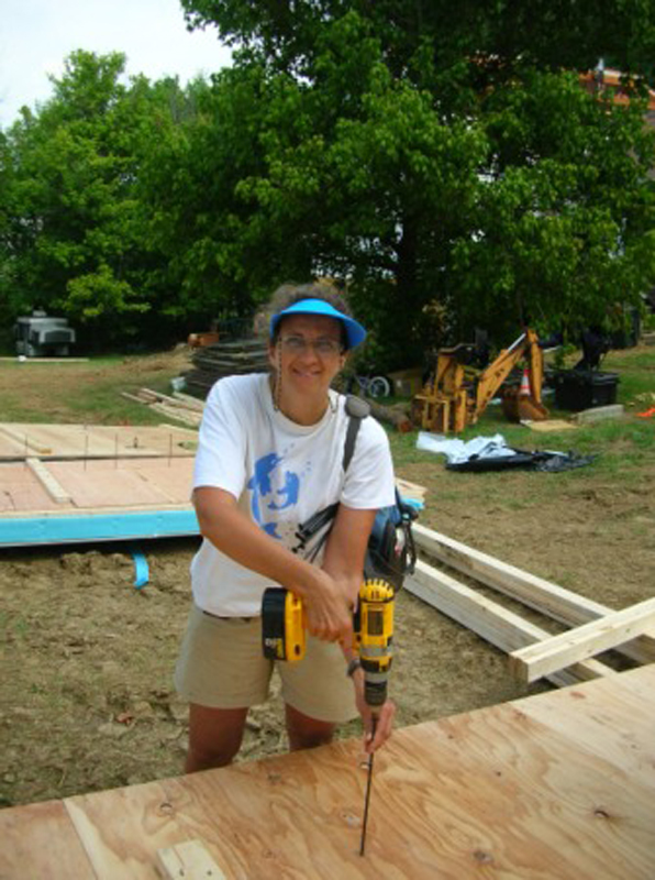 YankBarn0073c_Maria_groundcru
