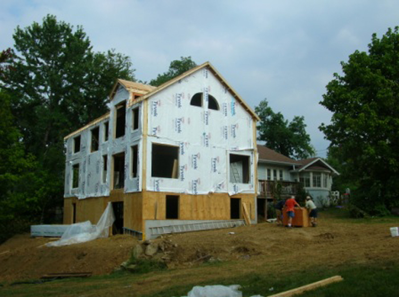 YankBarn0111c_roof_onYAY